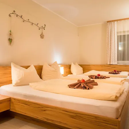 Farm stay Unterlehengut *